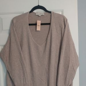 LOFT V neck sweater 24/26 oatmeal